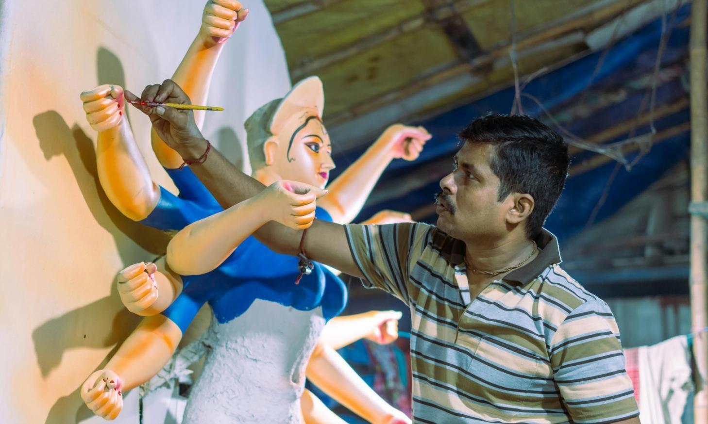 Nahaufnahme verschiedener Schattierungstechniken und Tonwertabstufungen